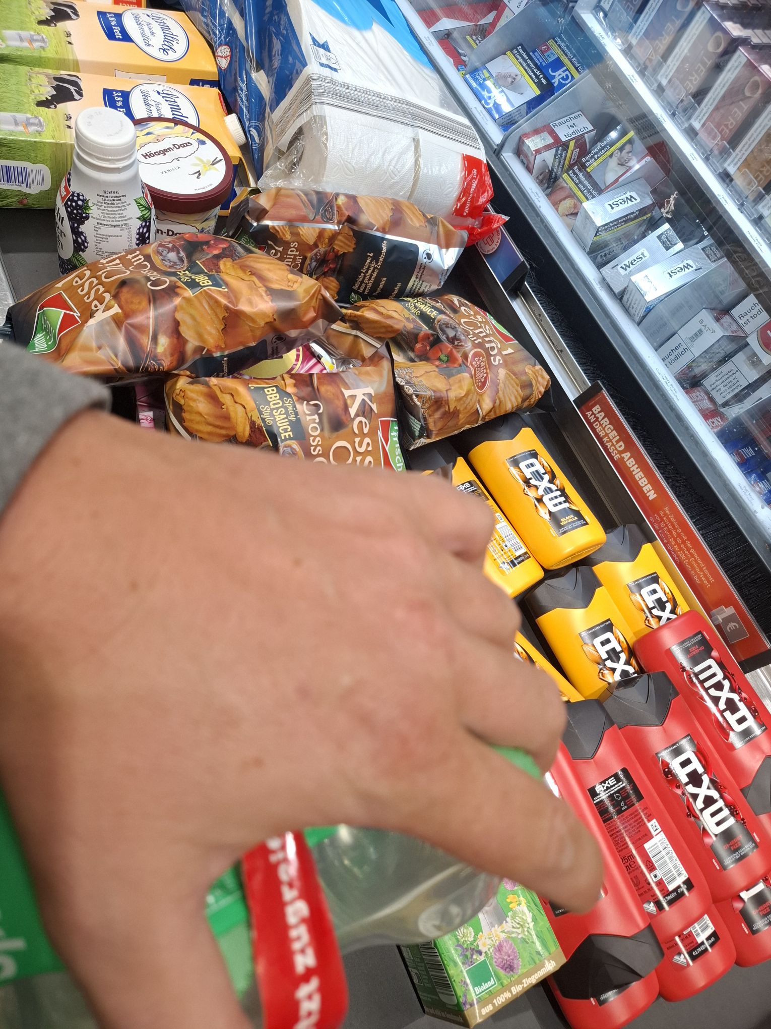 #DERLEERKÄUFER: Erste TikTok-Clips knacken 500 Aufrufe – und bei Kaufland ist plötzlich das AXE-Regal LEER! 😂🛒👑