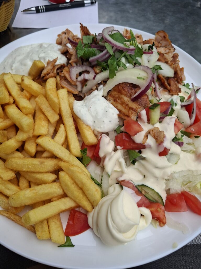 Leckeres Gericht Dönerteller Normaluhr Grill Aachen